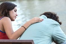 La crisis oculta de los estudiantes universitarios en Estados Unidos que pasan hambre y no tienen dónde dormir