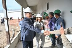 Jorge Macri junto a Patricia Bullrich recorriendo las obras de la cárcel de Marcos Paz. Jorge Macri junto a Patricia Bullrich recorriendo las obras de la cárcel de Marcos Paz.