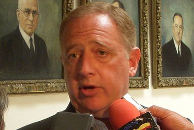 MDZol | Cazzoli, uno de los quiere mantener la línea bajo la órbita estatal. Foto: MDZ