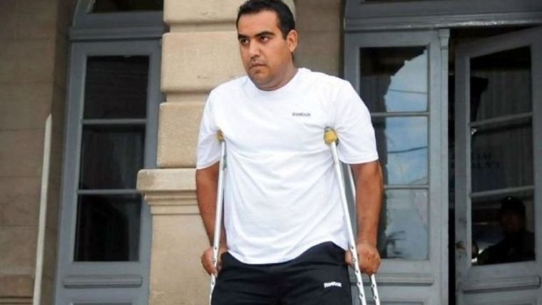 El Rengo Aguilera saliendo de Tribunales. Ahora quiere volver a declarar porque lo nombraron en la causa Bento Foto: Archivo MDZ