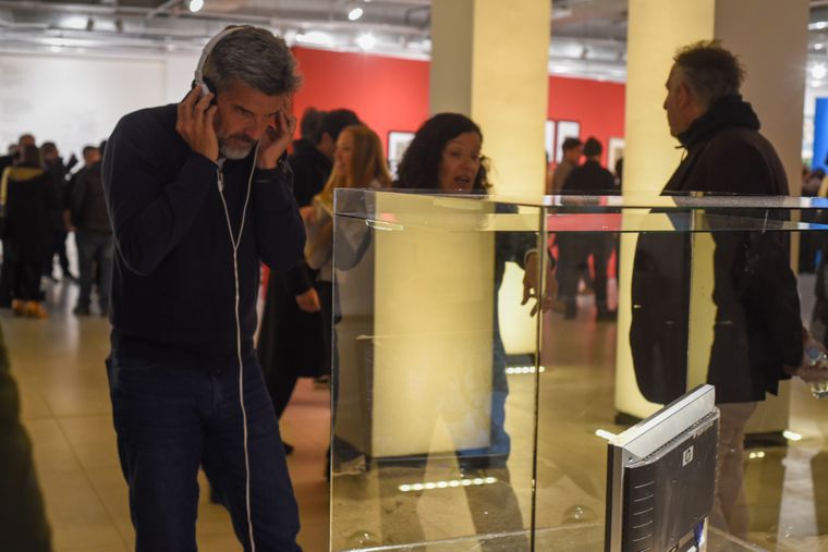 El agua como metáfora de vida: muestra que une a artistas del sur mendocino en una reflexión urgente sobre el recurso más preciado. El agua como metáfora de vida: muestra que une a artistas del sur mendocino en una reflexión urgente sobre el recurso más preciado.