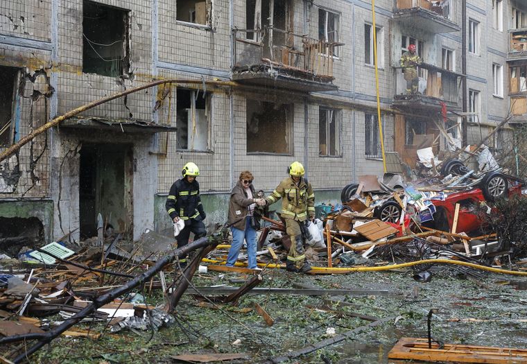 Las autoridades locales confirmaron 9 muertos tras el ataque de Rusia a Ucrania Las autoridades locales confirmaron 9 muertos tras el ataque de Rusia a Ucrania