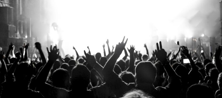 Usuarios de internet le preguntaron a la IA cuál es la mejor canción de rock Foto: Shutterstock