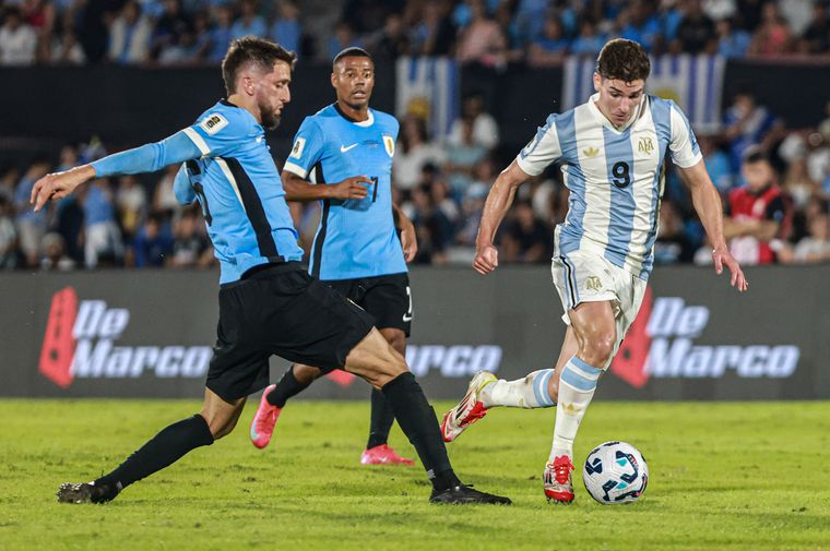Diego Forlán palpitó un potencial Argentina-Uruguay en el Mundial.