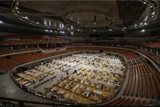 Wuhan China. El Estadio deportivo se ha convertido en un hospital para pacientes con COVID-19. Foto: STR, AFP, GETTY