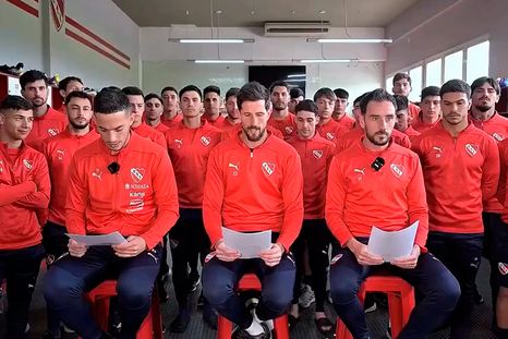 El plantel de Independiente se pronunció tras el escandaloso fallo de Conmebol. El plantel de Independiente se pronunció tras el escandaloso fallo de Conmebol.