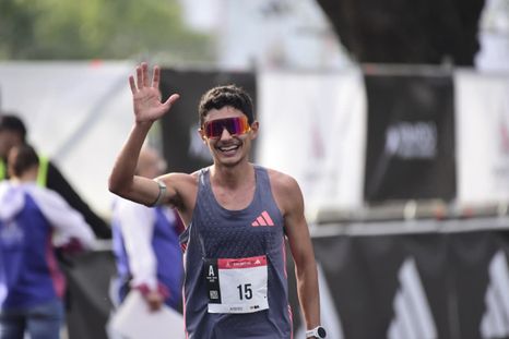 El mendocino Ignacio Erario fue el mejor argentino de la Maratón de Buenos Aires. El mendocino Ignacio Erario fue el mejor argentino de la Maratón de Buenos Aires.