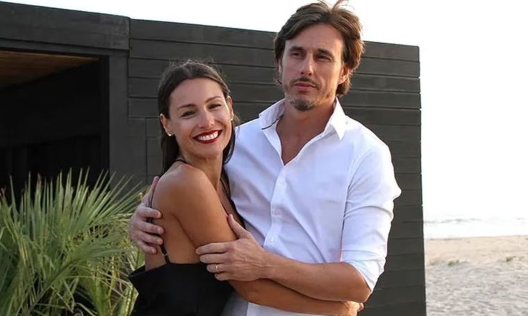 Pampita contó cuáles eran las extrañas fotos que le mandaba Roberto García Moritán La conductora recordó cómo comenzó la relación