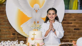 Catalina, de 10 años, se vio afectada por la explosión de un experimento de ciencias en una escuela de Pergamino. Catalina, de 10 años, se vio afectada por la explosión de un experimento de ciencias en una escuela de Pergamino.