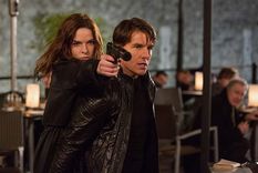 Los 4 actores de Hollywood que sufrieron lesiones grabando una película Tom Cruise es un reconocido actor y productor estadounidense. Foto: Netflix
