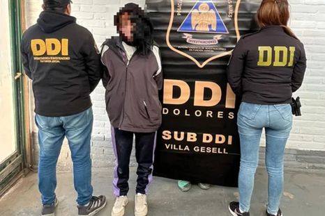 Detuvieron a una sospechosa por el crimen de una mujer en Villa Gesell Detuvieron a una sospechosa por el crimen de una mujer en Villa Gesell