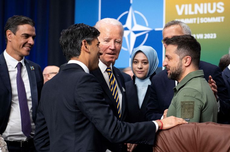 Zelenski y Biden se saludan Foto: Noticias Argentinas