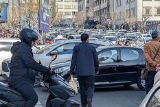 Muchos residentes de Teherán han comenzado a dirigirse hacia el norte del país. Muchos residentes de Teherán han comenzado a dirigirse hacia el norte del país.