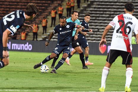 la lepra recibe a barracas y busca seguir en lo mas alto: hora, tv y formaciones la lepra recibe a barracas y busca seguir en lo mas alto: hora, tv y formaciones