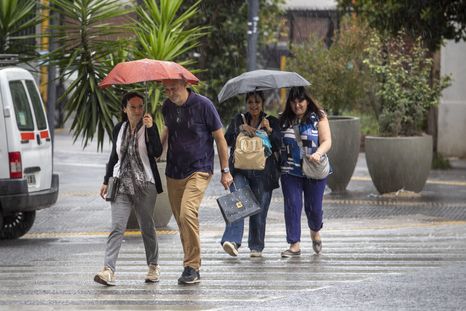 El SMN lanzó alertas por tormentas fuertes en nueve provincias argentinas. El SMN lanzó alertas por tormentas fuertes en nueve provincias argentinas.
