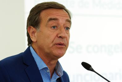 MDZol | Rodolfo Suarez anunció el congelamiento de tarifas el 2 de enero. Foto: ALF PONCE / MDZ