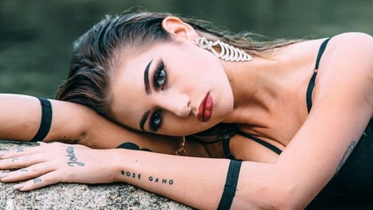 Astrología, signo, zodiaco Mujer posando. Fuente: Pixabay