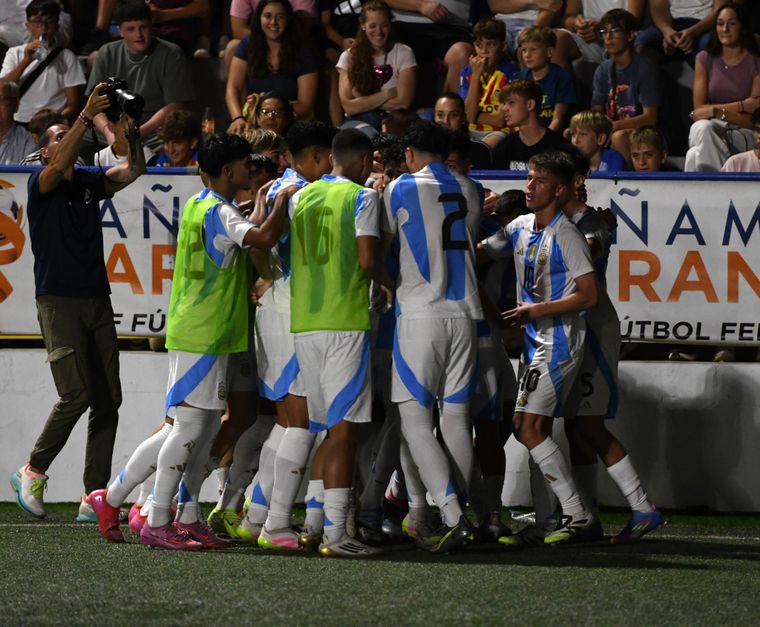 La Sub 20 de Argentina superó 2-0 a Valencia en la final.