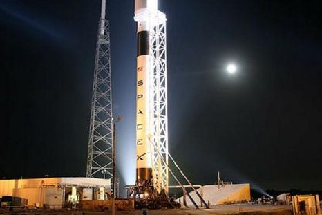 China lanza un cohete a la Luna planeando su programa espacial