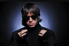 Joaquín Levinton se lanzó como solista. Joaquín Levinton se lanzó como solista.