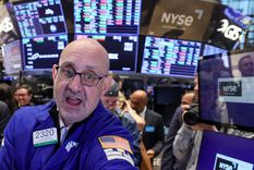 Los mercados bursátiles viven una jornada de importantes caídas en las principales plazas, mientras la guerra en Irán sigue presionando sobre los precios del petróleo y crece la amenaza de Trump sobre el país persa.