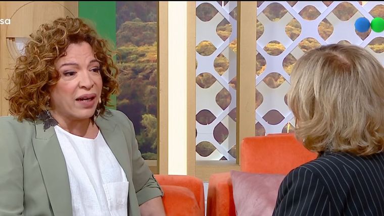 Lizy Tagliani contó cómo le explicó su historia de vida a su hijo Tati. Lizy Tagliani contó cómo le explicó su historia de vida a su hijo Tati.