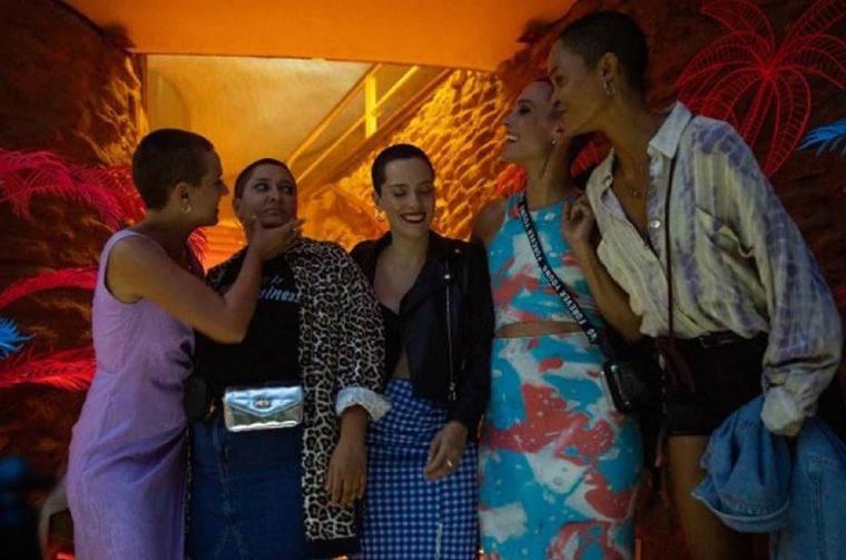 NETFLIX. Las de la última fila