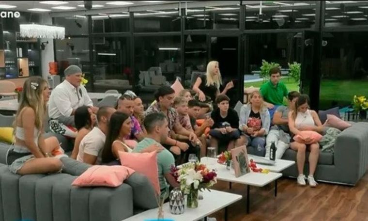 Ponen en duda el aislamiento en la casa de Gran Hermano El periodista Daniel Ambrosino aseguró que hay algunas trampas en el formato