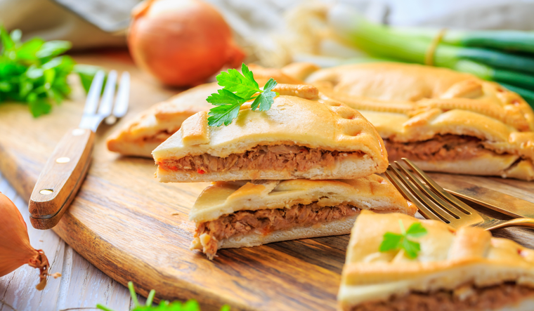 Cómo hacer empanada gallega: receta tradicional paso a paso Foto: Shutterstock