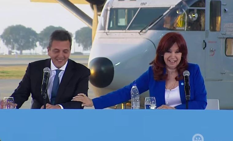 Sergio Massa y Cristina Fernández de Kirchner en el acto que compartieron este lunes Foto: Captura TV