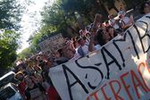 Convocan a las 15hs en la rotonda de la UNCuyo para sumarse a la marcha universitaria que habrá a nivel nacional. Convocan a las 15hs en la rotonda de la UNCuyo para sumarse a la marcha universitaria que habrá a nivel nacional.