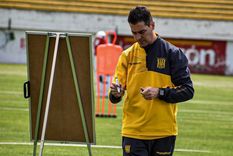 Ismael Rascalvo es español y dirige al equipo boliviano. Foto: @ClubStrongest
