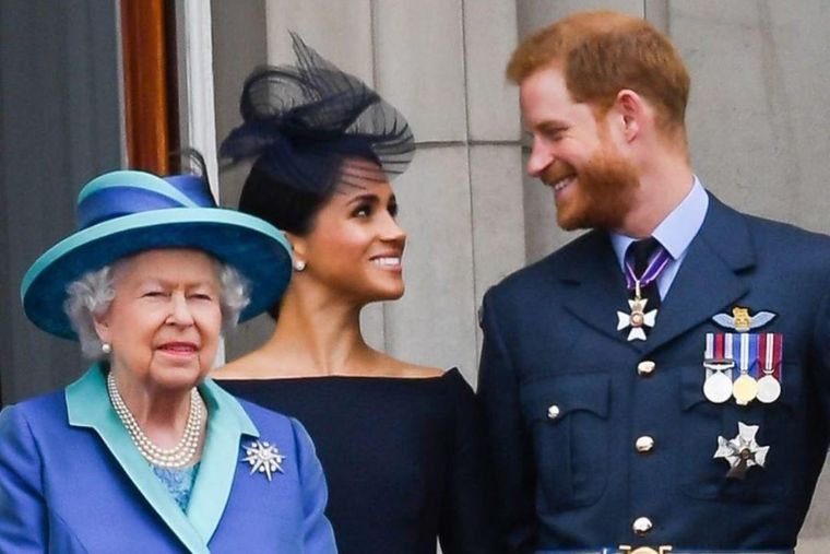 Reina Isabel, principe Harry, realeza