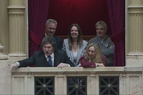 Javier Milei mantuvo un duro cruce con la izquierda Javier Milei mantuvo un duro cruce con la izquierda