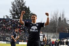18 goles en 18 partidos para Álex Arce Foto: Telam