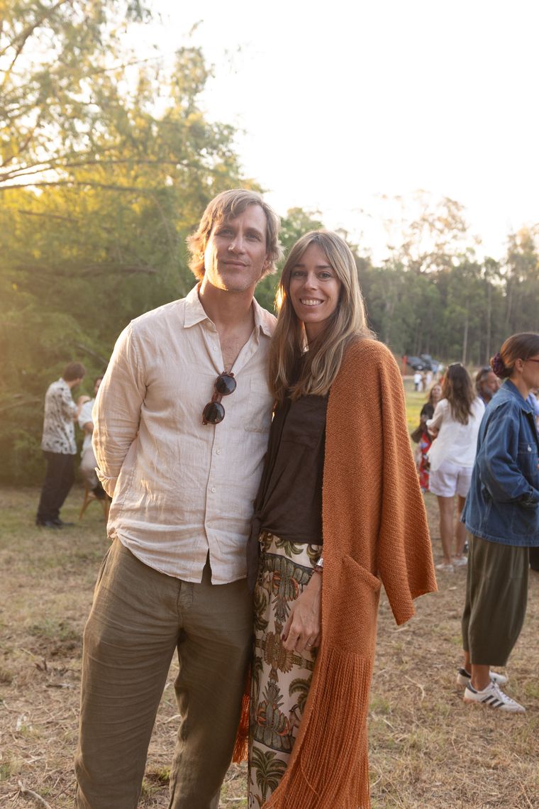 Los looks: la ruana, siempre presente. No te pierdas la galería de fotos, al final de la nota.