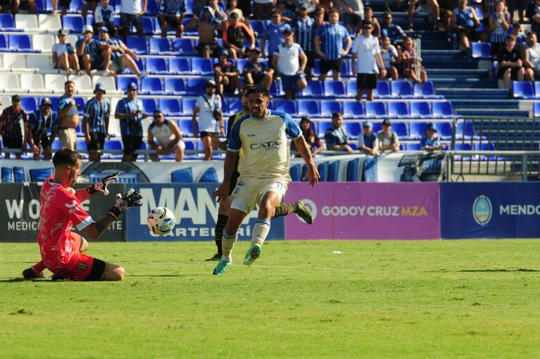 Ulariaga intentó pero no estuvo fino. Ulariaga intentó pero no estuvo fino.