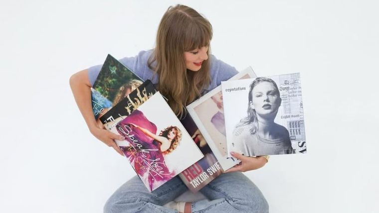 La cantante volvió a ser dueña de sus discos.