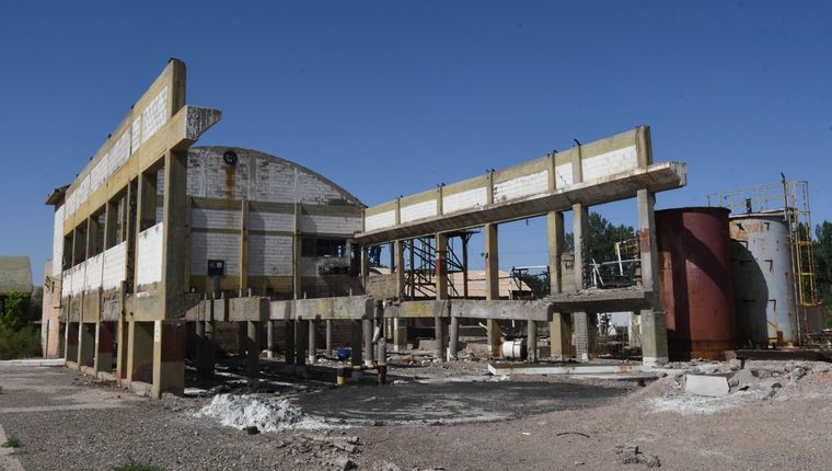 En la fábrica abandonada de Chacras de Coria se confirmó la presencia de mercurio. Foto: Marcos Garcia/MDZ