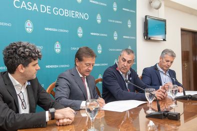 MDZol | IMPSA participaría en los procesos de reingeniería y en la fabricación de componentes electromecánicos. Foto: Prensa Gobierno de Mendoza