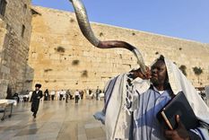 Este lunes por la noche inicia la celebración del Año Nuevo Judío, más conocido como Rosh Hashaná.