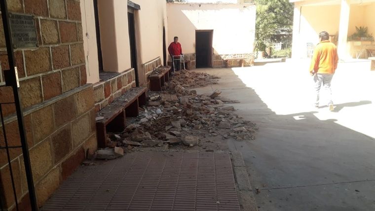 Derrumbe en una parroquia de la localidad de Famatina, donde fue el epicentro del sismo con una intensidad de 5,9 grados en la escala de Richter. Foto: X