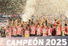 Estudiantes de La Plata logró el sexto título de la liga en la era profesional del fútbol argentino. Estudiantes de La Plata logró el sexto título de la liga en la era profesional del fútbol argentino.