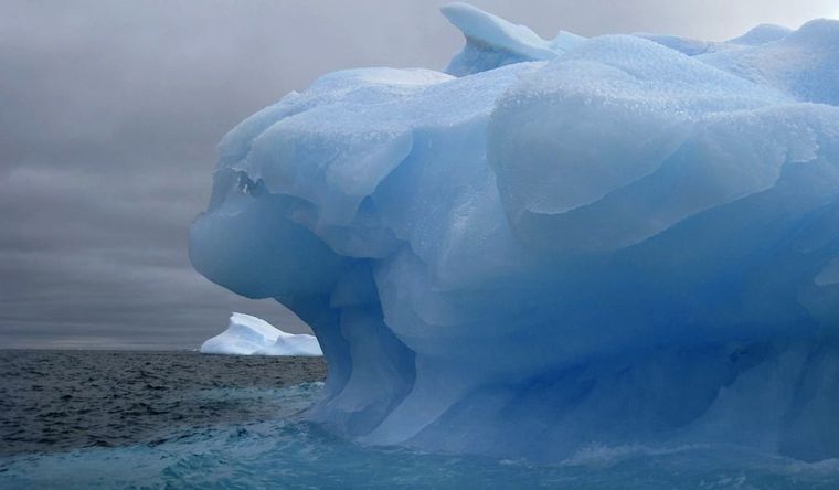 El calentamiento también impacta en los océanos más fríos. Foto: Efe.