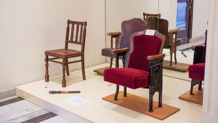 Las butacas que son parte de la exposición histórica. Las butacas que son parte de la exposición histórica.
