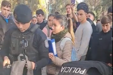 El ladrón ya en manos de la Policía Foto: Captura de video/Gentileza @MailenSanchez5 (Imagen ilustrativa)