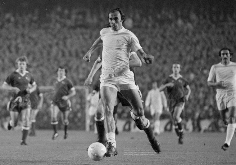 Roberto Juan Martínez. Foto: By: Masahide Tomikoshi