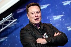 Elon Musk, el dueño de Tesla, está en el centro de las noticias de la industria automotriz mundial ante las versiones de que se quedaría con una importante automotriz Foto: EFE
