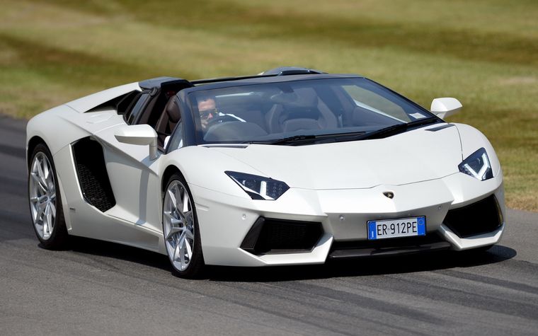 Lamborghini actualizó su logo Foto: Lamborghini