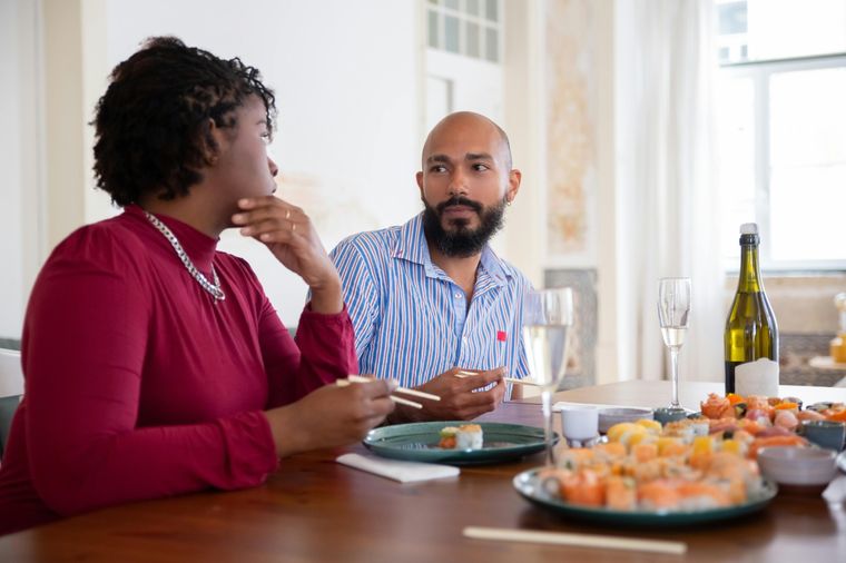 Algo parecido a lo que declaran esos tipos que equivocadamente le dicen a sus parejas que “mi mamá cocina mejor”. Algo parecido a lo que declaran esos tipos que equivocadamente le dicen a sus parejas que “mi mamá cocina mejor”.